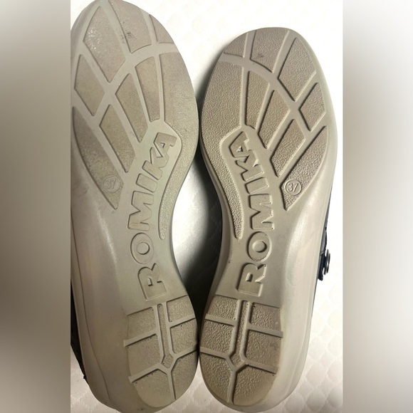 ROMIKA Women's Cassie 55
Charcoal Black Leather Mary Jane 
Size 37 / 6.5 US - Picture 7 of 7